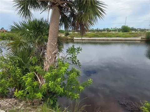 4507 NW 35th Ter, Cape Coral, FL 33993
