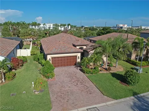 2772 Via Piazza Loop, Fort Myers, FL 33905