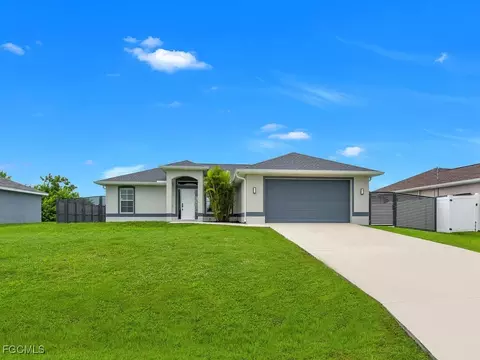 518 NW 11th Ter, Cape Coral, FL 33993