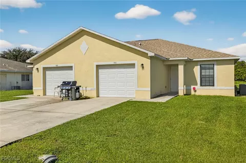 906908 SE 6th Ct, Cape Coral, FL 33990