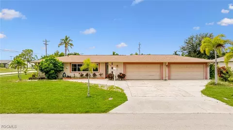 628 SE 21st St, Cape Coral, FL 33990