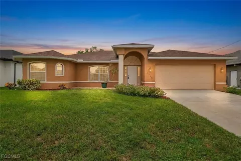 3728 SW 3rd St, Cape Coral, FL 33991