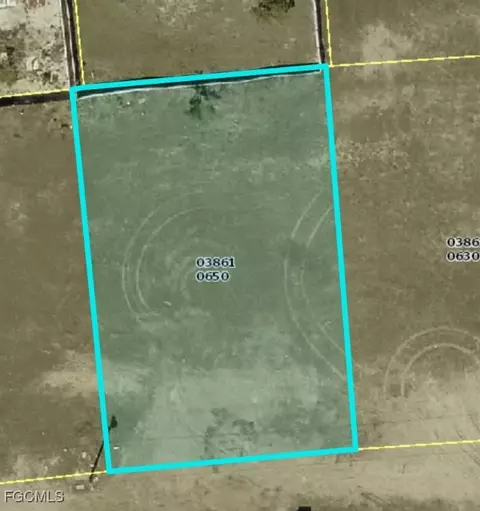 1905 NW 18th St, Cape Coral, FL 33993