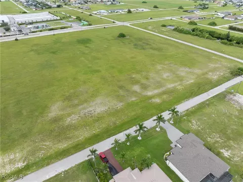 3216 NW 9th St, Cape Coral, FL 33993