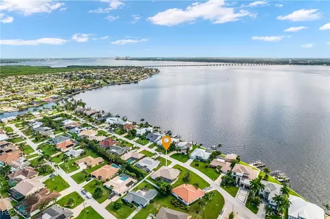 2920 SE 22nd Pl, Cape Coral, FL 33904