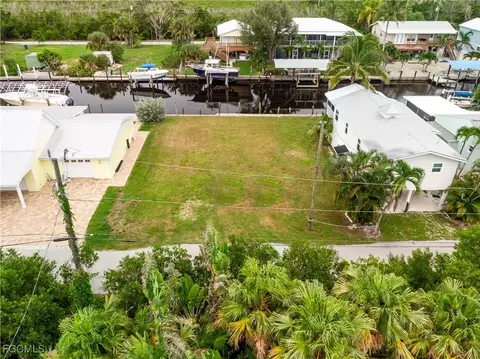 16220 Antigua Way, Bokeelia, FL 33922