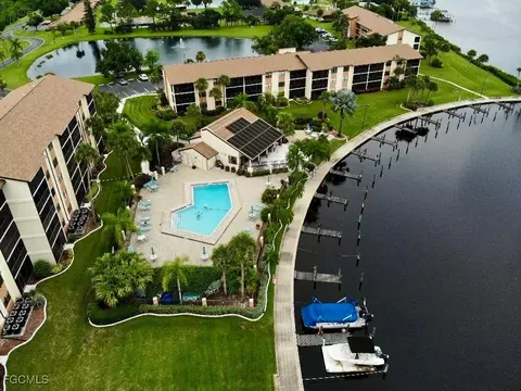 16100 Bay Pointe Blvd #105, North Fort Myers, FL 33917