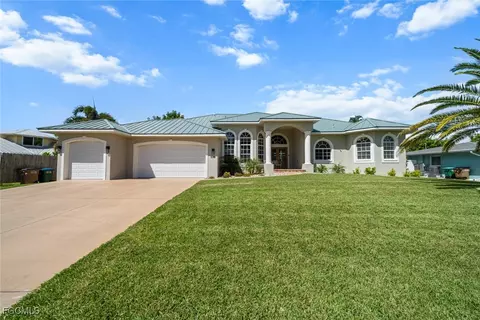 535 Coral Dr, Cape Coral, FL 33904