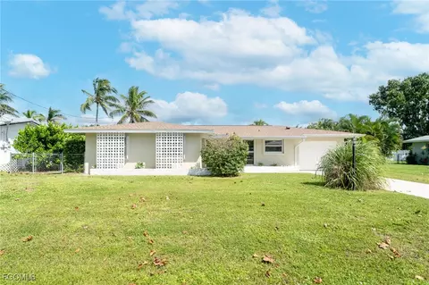 5831 SW 1st Ct, Cape Coral, FL 33914