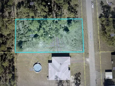 711 Johns Ave, Lehigh Acres, FL 33972