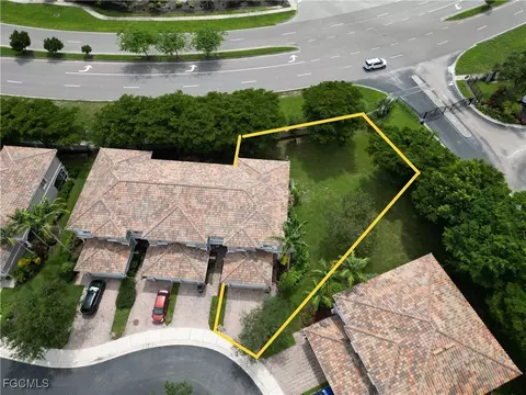9999 Chiana Cir, Fort Myers, FL 33905