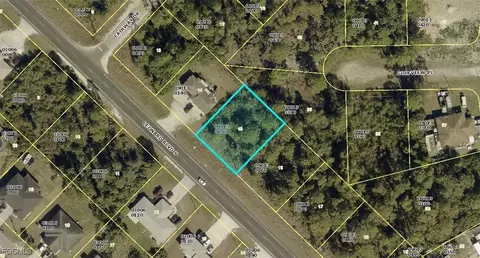 4960 Leonard Blvd S, Lehigh Acres, FL 33973
