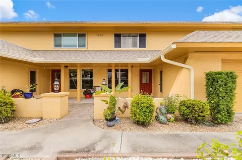 605 Country Club Blvd #3, Cape Coral, FL 33904