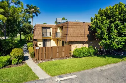 1607 Park Meadows Dr #4, Fort Myers, FL 33907