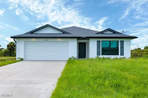2901 69th St W, Lehigh Acres, FL 33971