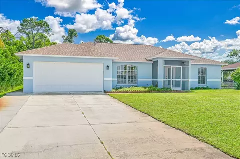18217 Sycamore Rd, Fort Myers, FL 33967