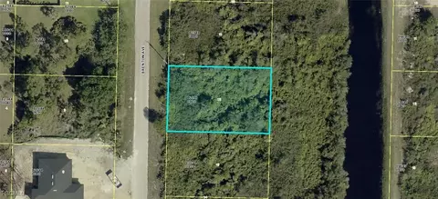 1046 Brenton Ave, Lehigh Acres, FL 33974