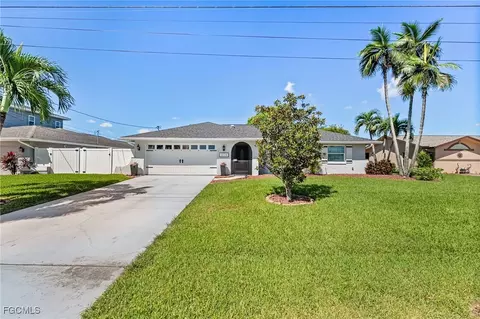 2114 SE 11th Pl, Cape Coral, FL 33990
