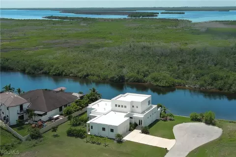 2926 SW 27th St, Cape Coral, FL 33914