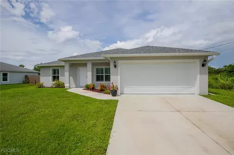 117 Paxton St, Lehigh Acres, FL 33974