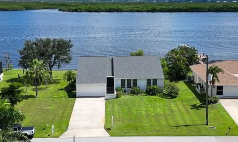 3000 Peace River Dr, Punta Gorda, FL 33983