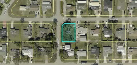 9084 Henry Rd, Fort Myers, FL 33967
