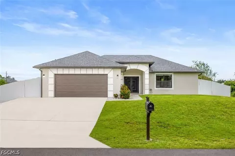 2812 12th St SW, Lehigh Acres, FL 33976