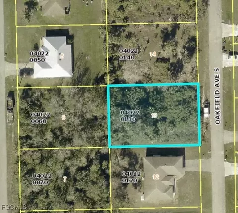530 Oakfield Ave, Lehigh Acres, FL 33974