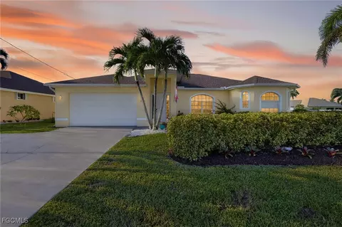 2606 Beach Pkwy W, Cape Coral, FL 33914