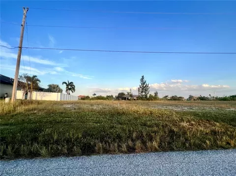 1213 NW 20th Pl, Cape Coral, FL 33993
