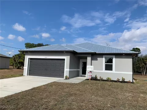 8012 Spice Ct, Labelle, FL 33935