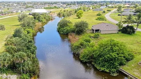 523 NW 19th Pl, Cape Coral, FL 33993