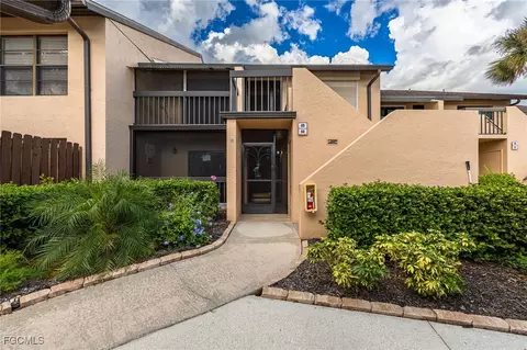 15 Admiralty Cir #4, North Fort Myers, FL 33917