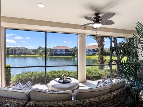 60 Glastonbury Cir #102, Fort Myers, FL 33913