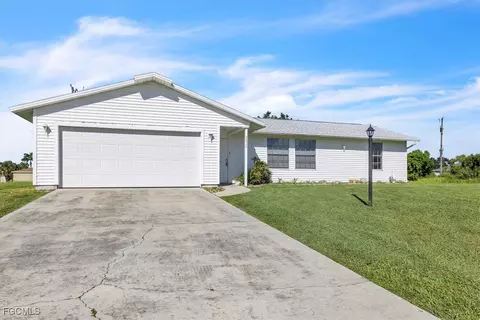 2426 NE 23rd Ave, Cape Coral, FL 33909