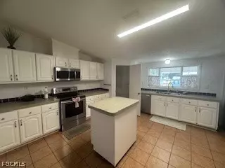 1086 Pine Ave, Moore Haven, FL 33471 photo 4