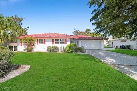 1563 Covington Cir E, Fort Myers, FL 33919