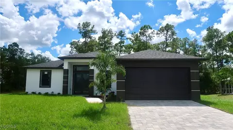 2106 E 13th St, Lehigh Acres, FL 33972