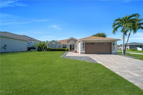 2905 SW 29th Ln, Cape Coral, FL 33914