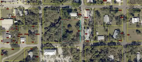 N Missouri St, Labelle, FL 33935