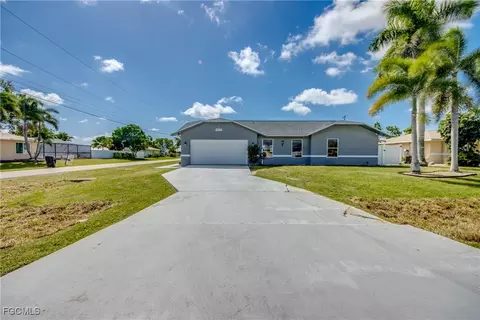 2210 SE 8th Ter, Cape Coral, FL 33990