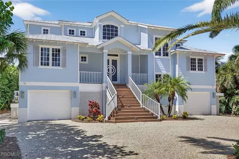 1326 Seaspray Ln, Sanibel, FL 33957