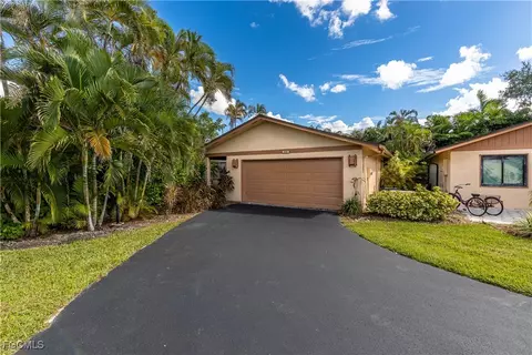 6468 Royal Woods Dr, Fort Myers, FL 33908