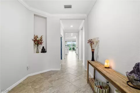 2110 Clementine St, Naples, FL 34120