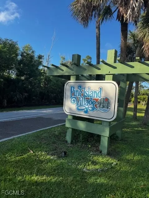 4340 Turtle Trail Ln, Saint James City, FL 33956