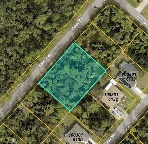 Cave Ter, Port Charlotte, FL 34286