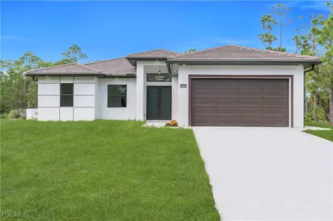 1689 Palmetto Ave, Lehigh Acres, FL 33972