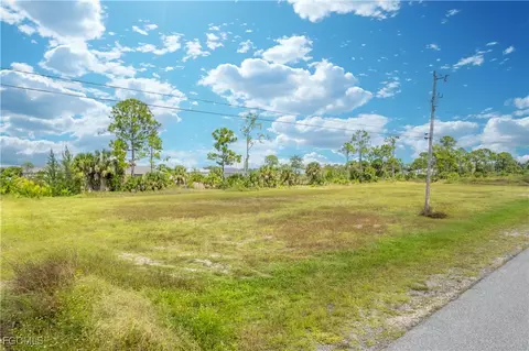 2213 NE 33rd Ter, Cape Coral, FL 33909