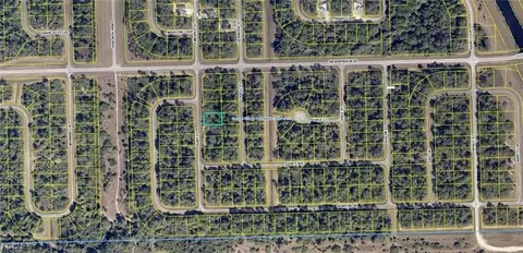 907 Ruby St, Labelle, FL 33935 photo 2