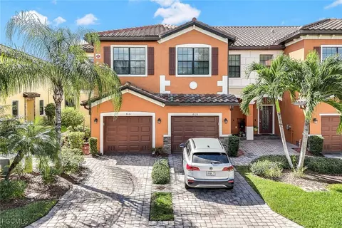 8121 Summerfield St, Fort Myers, FL 33919